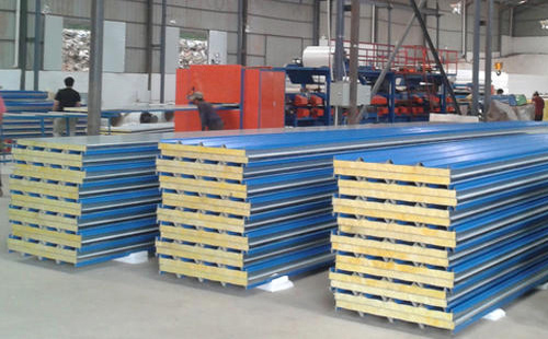 厂房翻新如何选治多彩钢岩棉板防火厚度